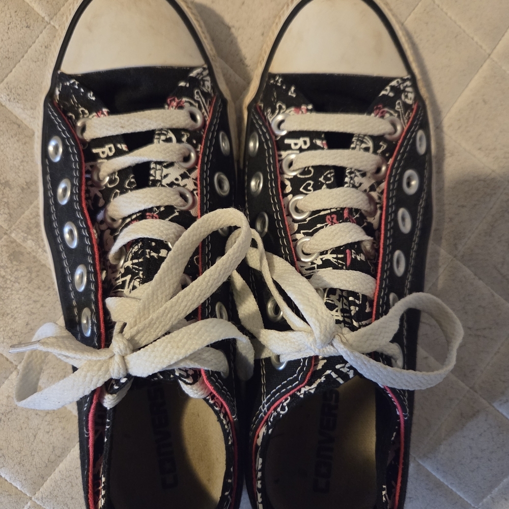 Converse Chuck Taylor Low TopCanvas Sneakers with Pink Punk Rock Girl Pattern - Picture 4 of 14